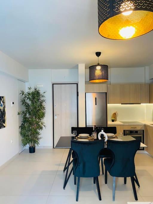 Modern 2Bd Apartment With Shared Rooftop Pool D3 Apartment Athens